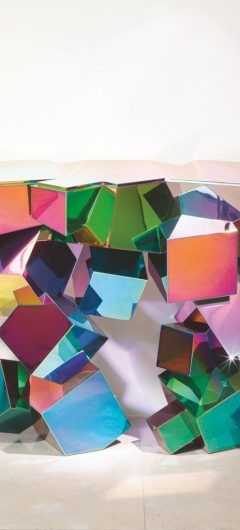 Hervé Van der Straeten
RAINBOW CRYSTALLOÏD WALL CONSOLE